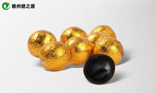 用金箔纸包好的药食同源大蜜丸
